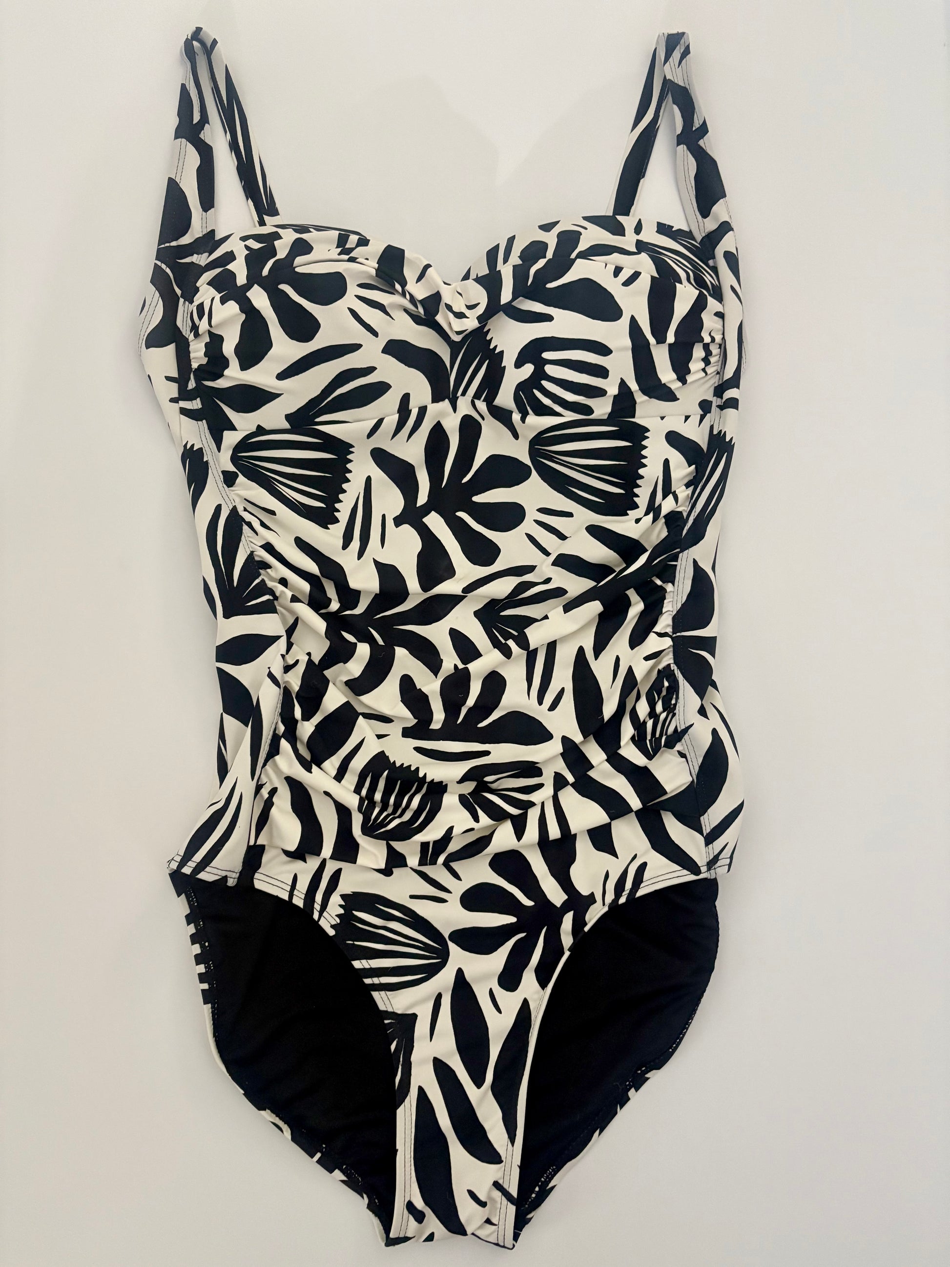 Nicole Miller Swimsuit - Size Large