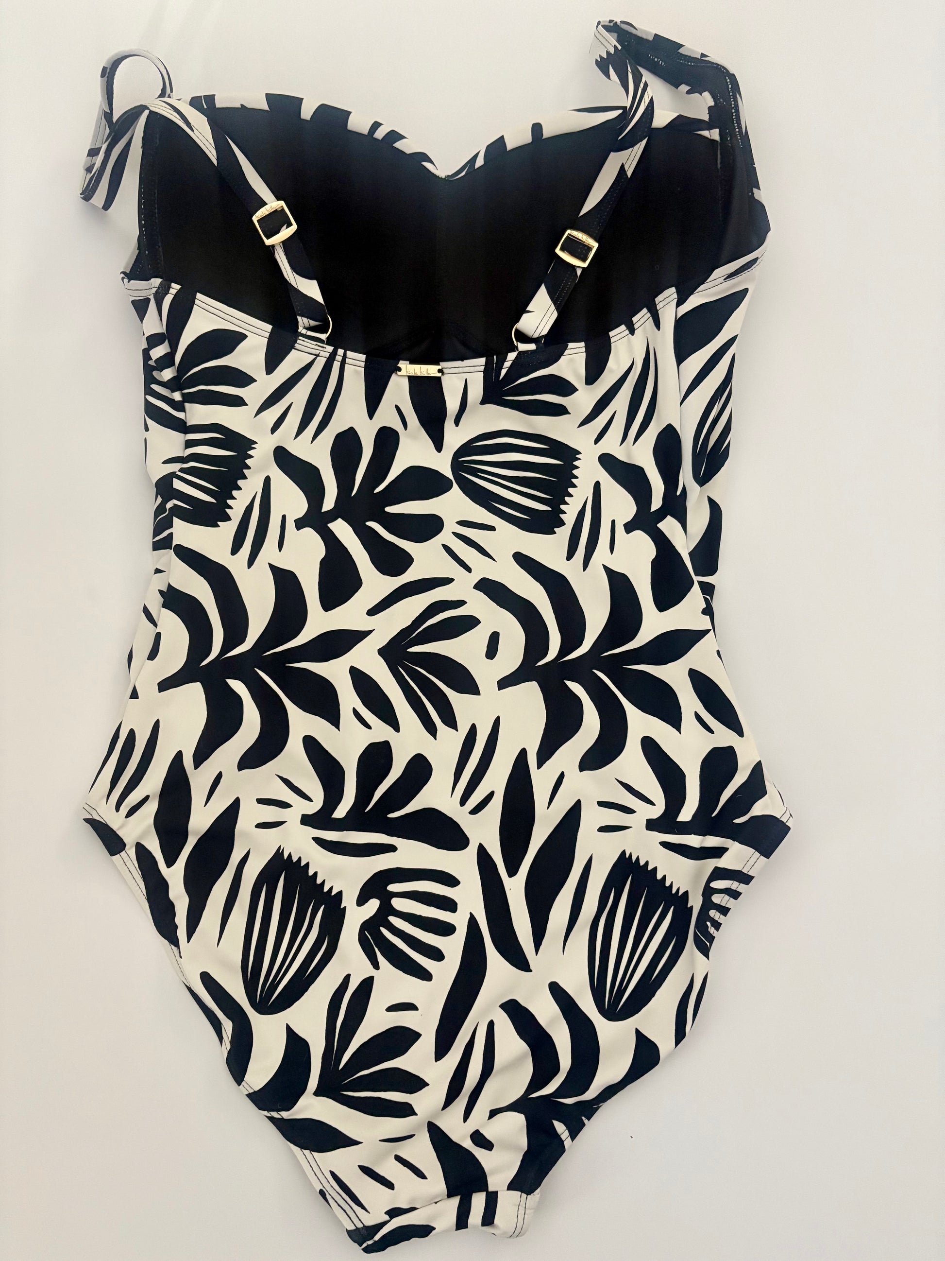 Nicole Miller Swimsuit - Size Large