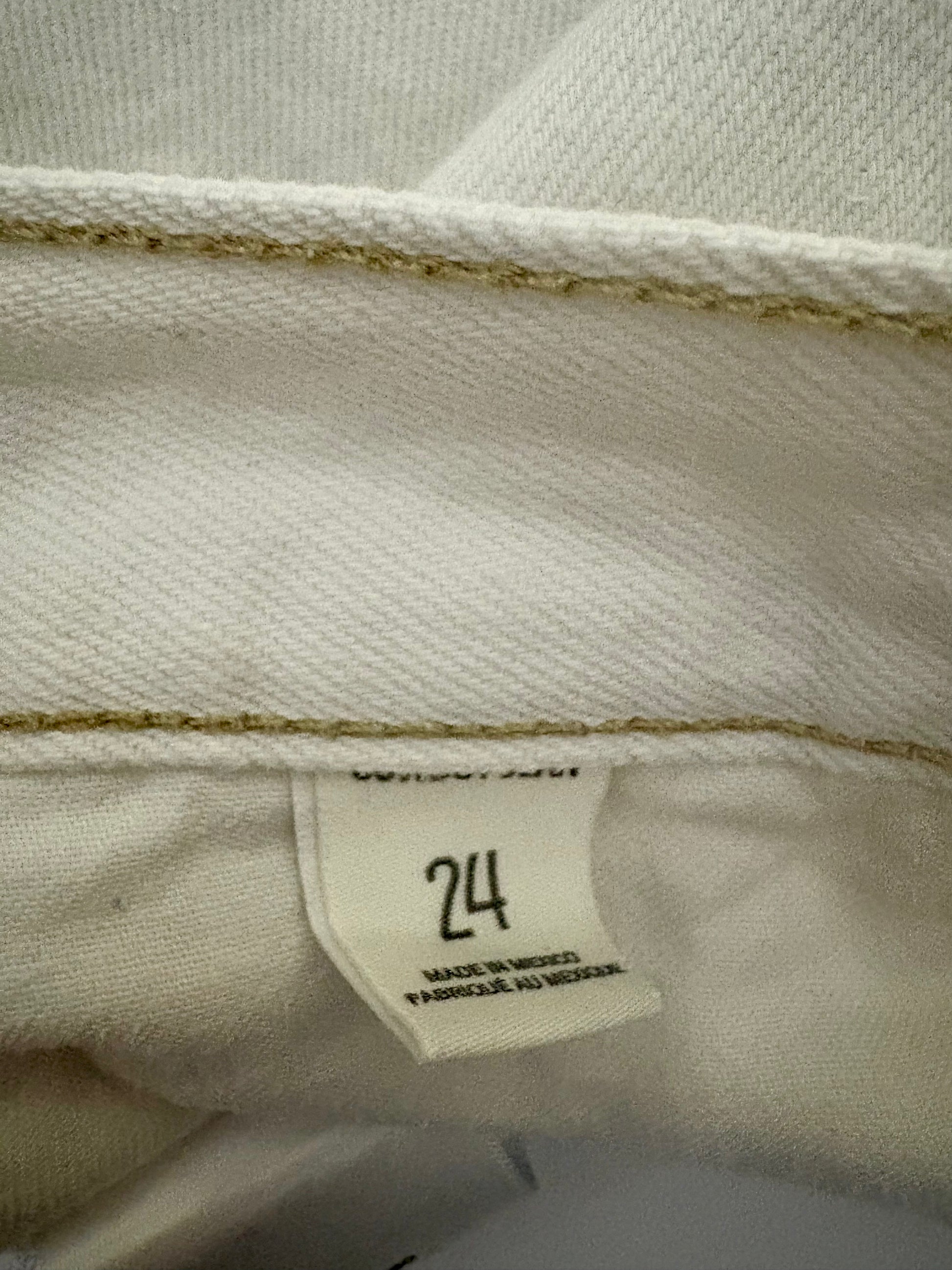 Urban Outfitters Jeans - Size 24