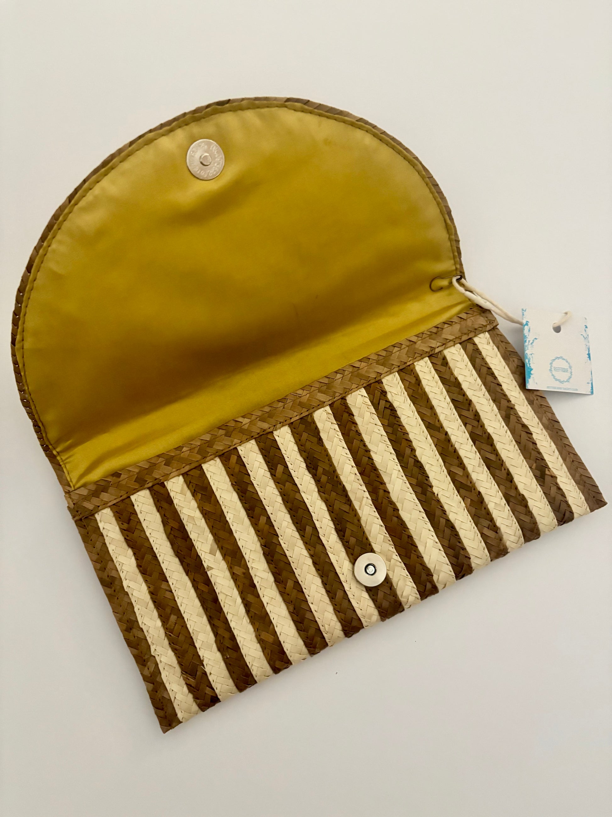 Reeftique Clutch