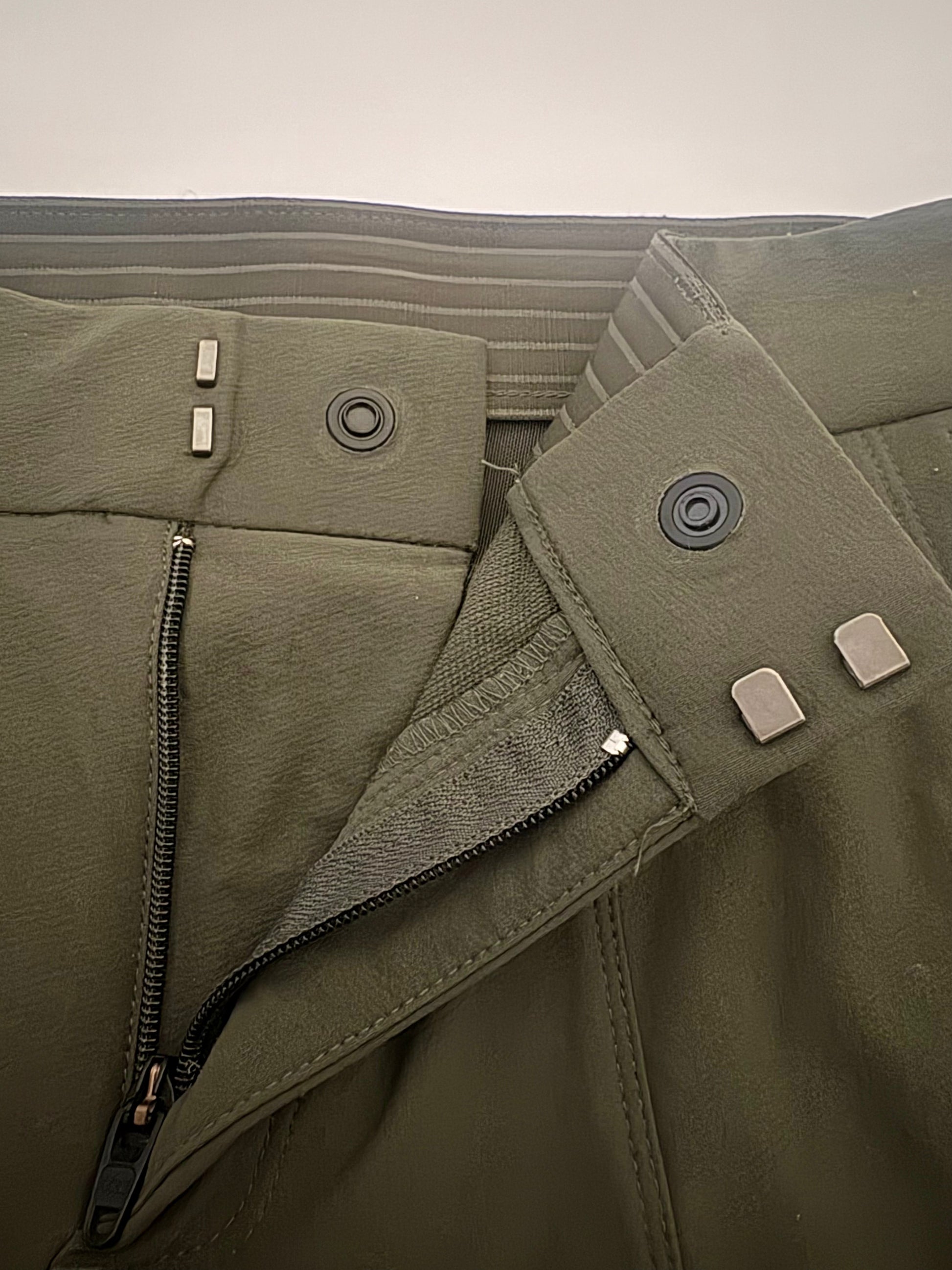 Athleta Pants - Size 6
