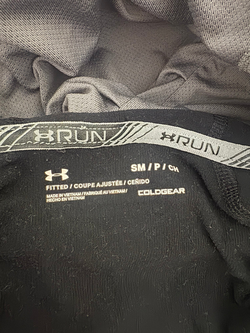 Under Armour Cold Gear Run Hoodie - Size Small